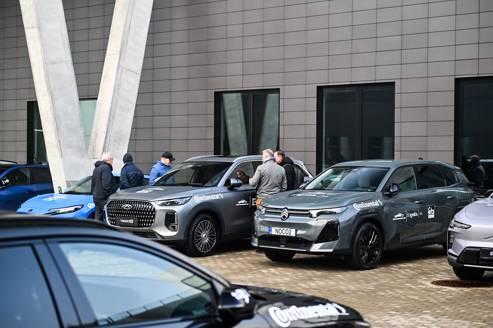 „Chery Tiggo 9 PHEV“ ir „Citroën ë-C5 Aircross“